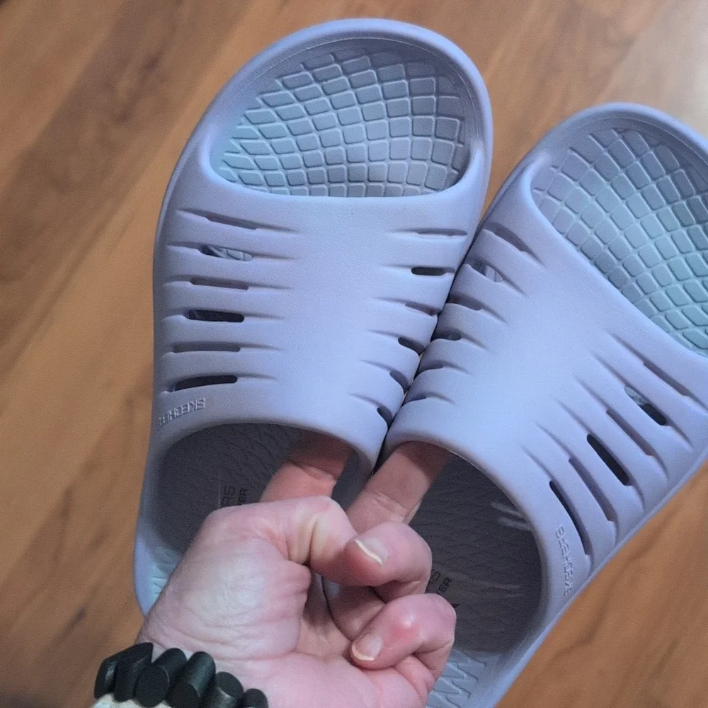 Skechers Lavender  Go Recover Arch FitSlip-On Slide Sandals - Picture 5 of 8